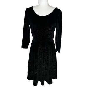 Soma Black Velvet Dress with Burnout Floral Design. Size Small. Great Condition